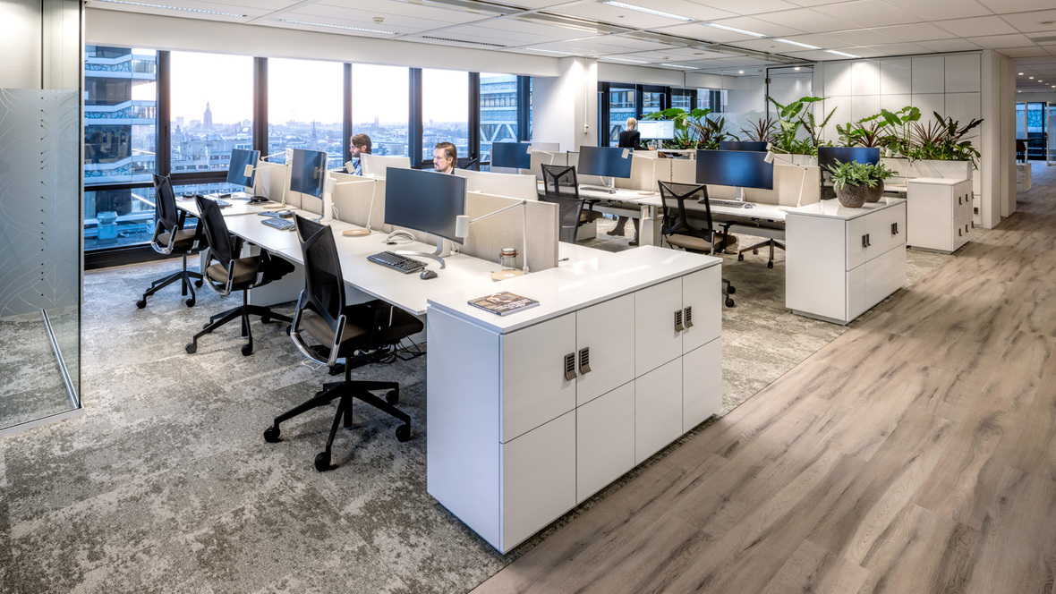 8 Essential Tips for Renovating an Old Office Space